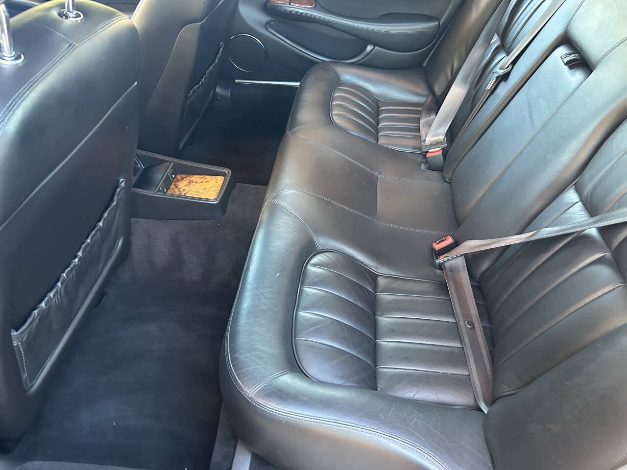 Used 2000 Jaguar XJ8 RWD image 11