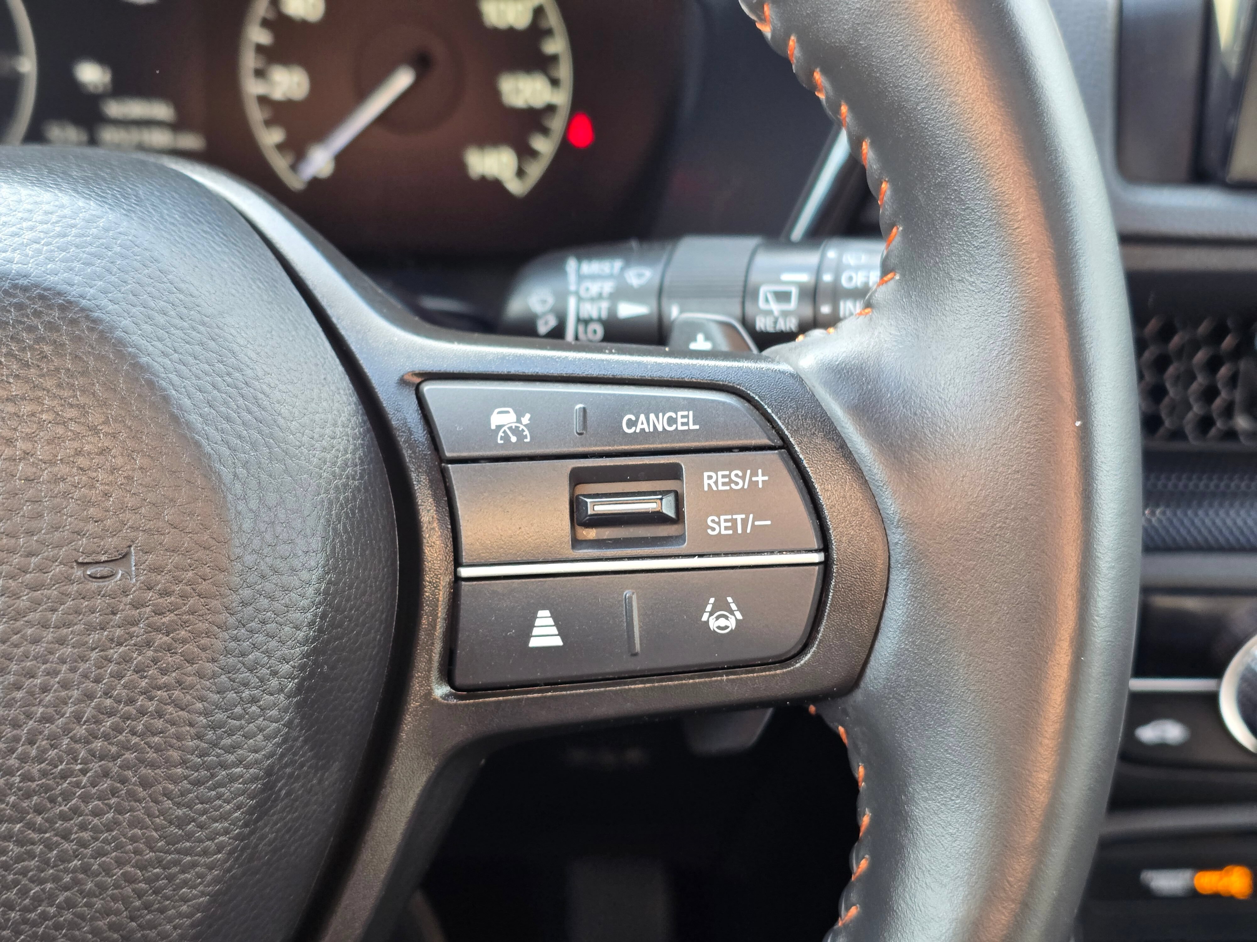 Used 2025 Honda CR-V Sport-L image 30