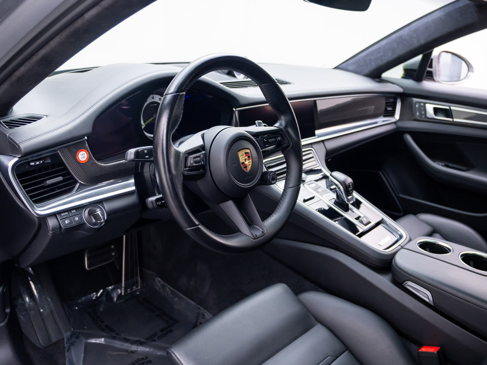 Used 2022 Porsche Panamera 4 AWD/4WD image 4