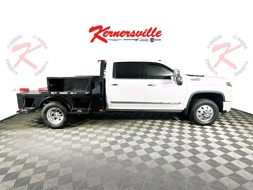 Used 2024 Chevrolet Silverado 3500 High Country w/ High Country Premium Package image 8