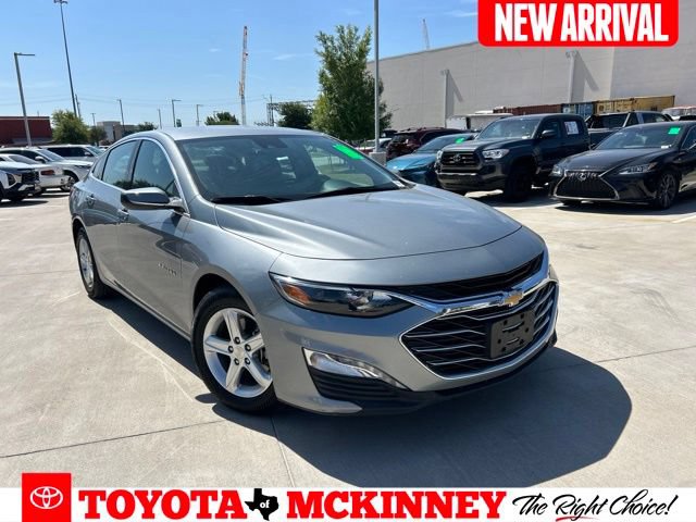 Used 2024 Chevrolet Malibu LT FWD image 1
