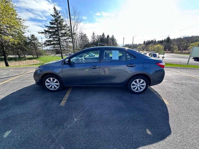 Used 2015 Toyota Corolla LE FWD image 6
