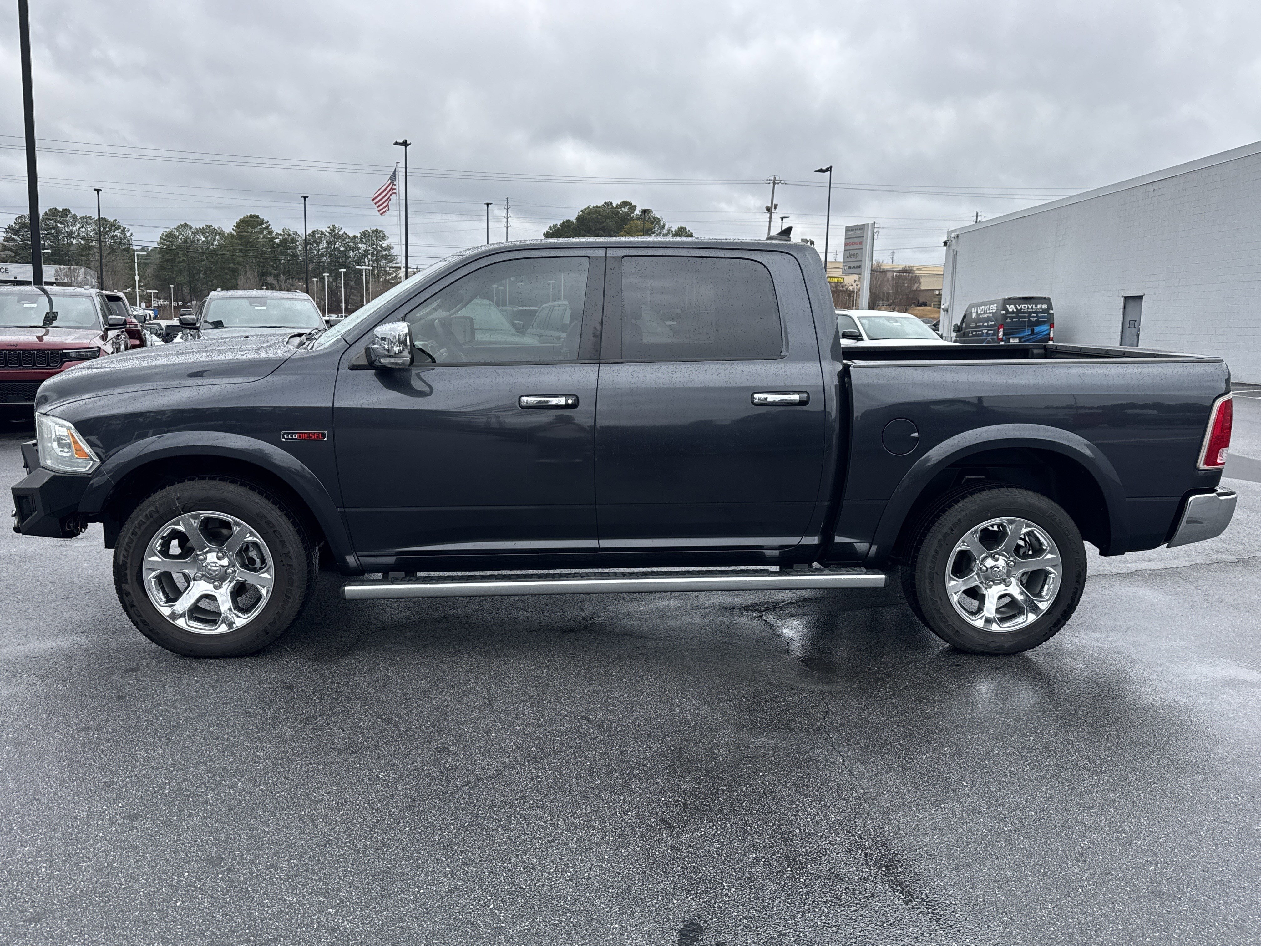 Used 2016 RAM 1500 Laramie w/ Convenience Group image 7