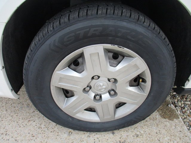 Used 2012 RAM C/V image 17