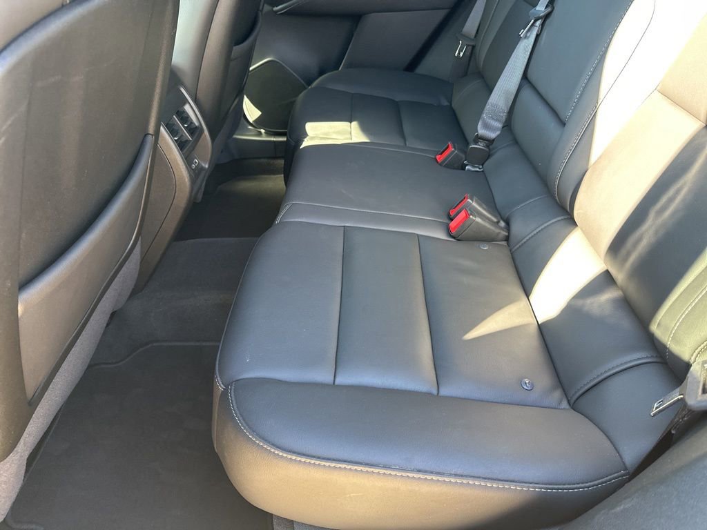 Certified 2024 Cadillac XT4 Luxury w/ Cold Weather Package image 30