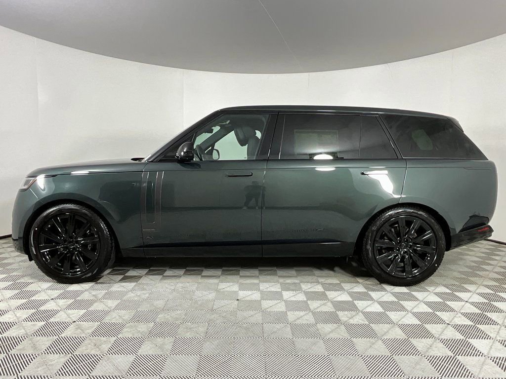 New 2026 Land Rover Range Rover Long Wheelbase Autobiography image 6