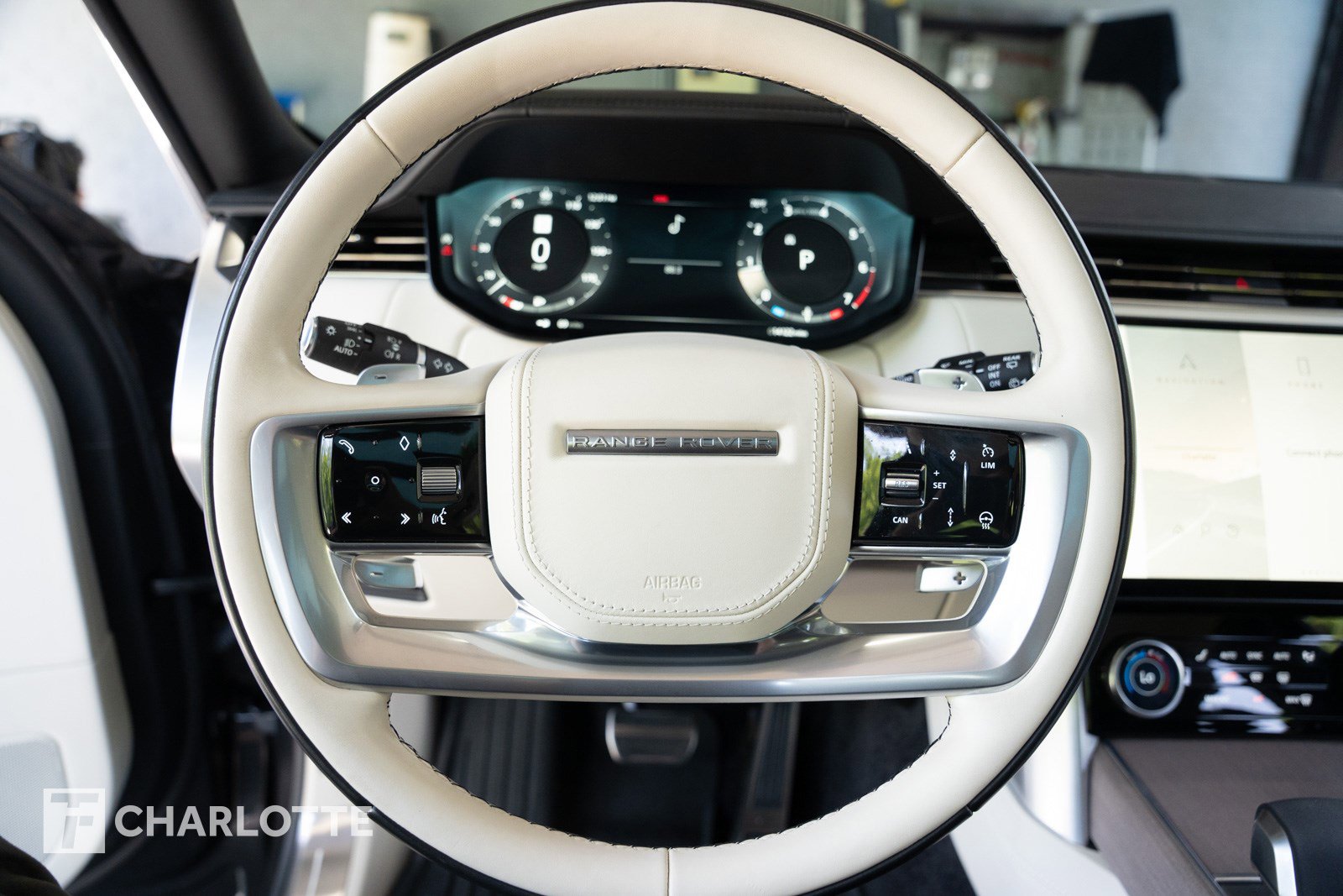 Used 2023 Land Rover Range Rover Long Wheelbase Autobiography AWD/4WD image 18