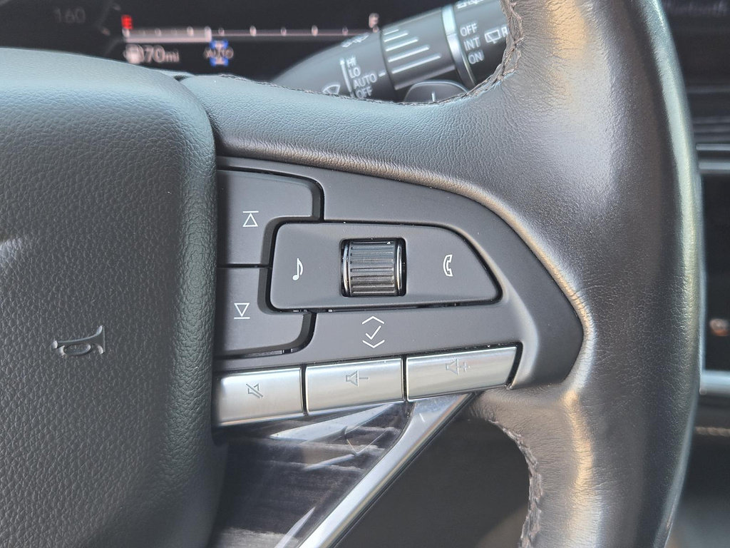 Used 2023 Cadillac Escalade Sport AWD/4WD image 17