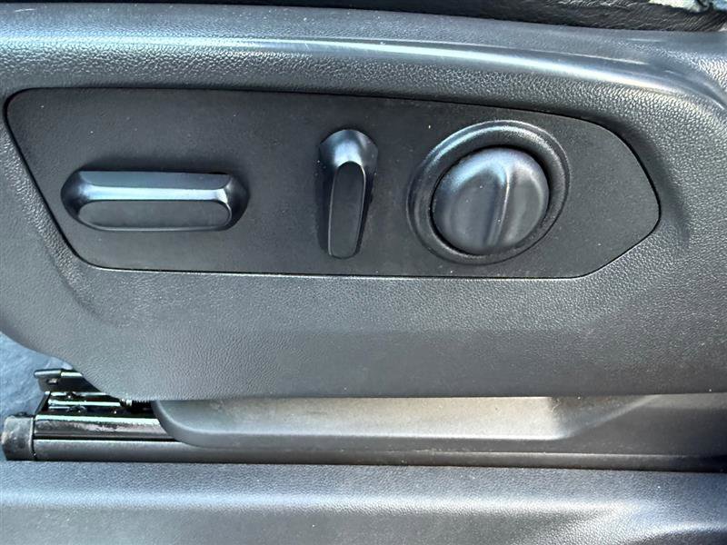 Used 2020 Chevrolet Silverado 1500 LT w/ All-Star Edition image 30