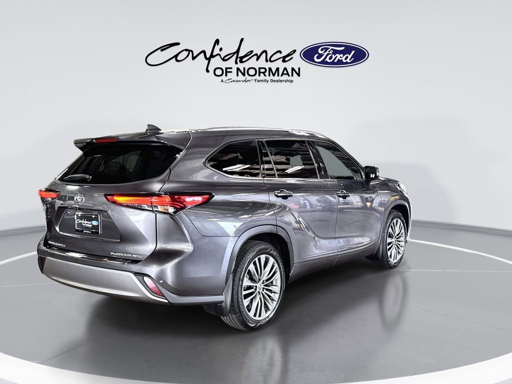 Used 2021 Toyota Highlander Platinum AWD/4WD image 8