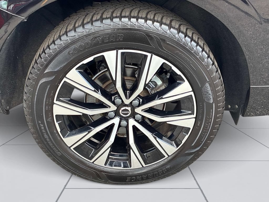 Used 2023 Volvo XC60 B5 Plus FWD image 10