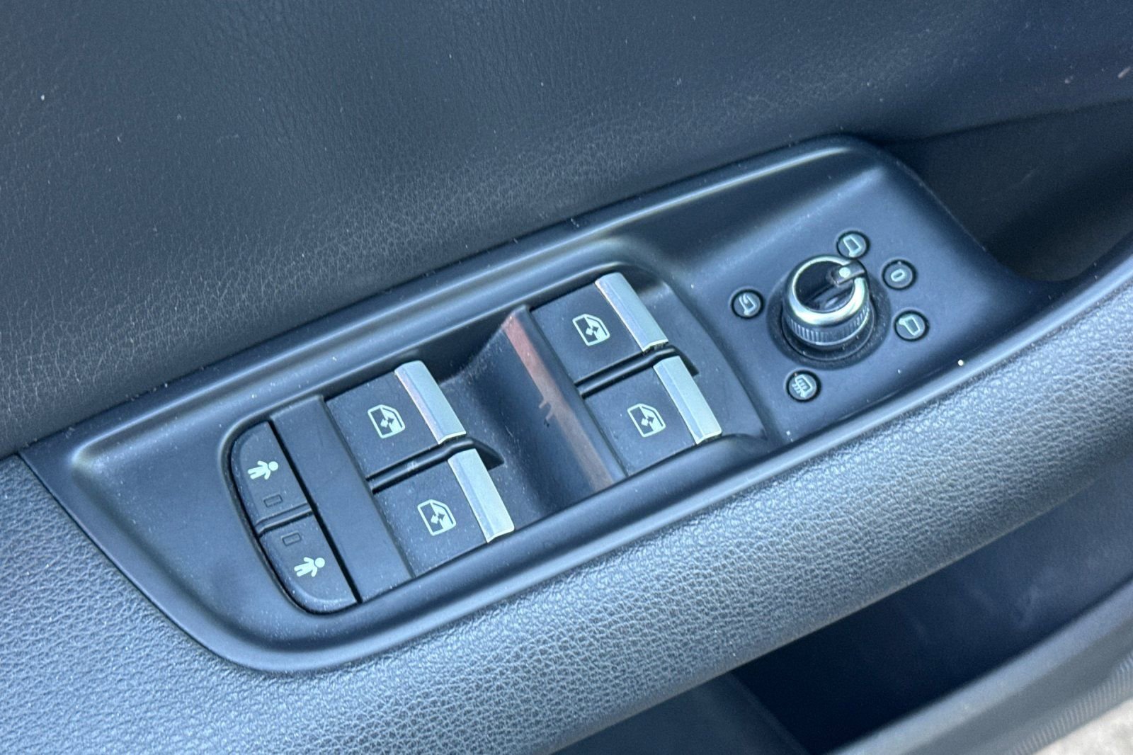 Used 2017 Audi Q7 3.0T Prestige image 11