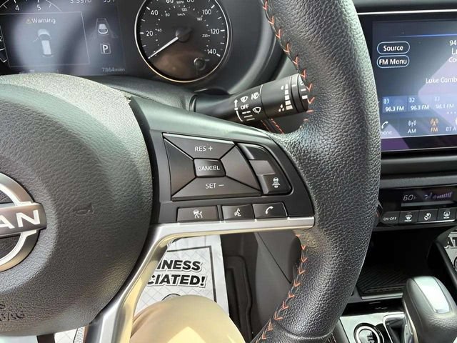 Used 2023 Nissan Kicks SR FWD image 7
