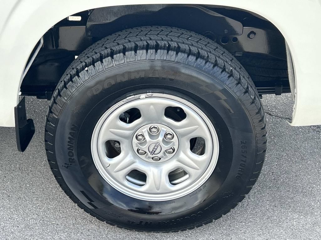 Used 2023 Nissan Frontier S RWD image 16