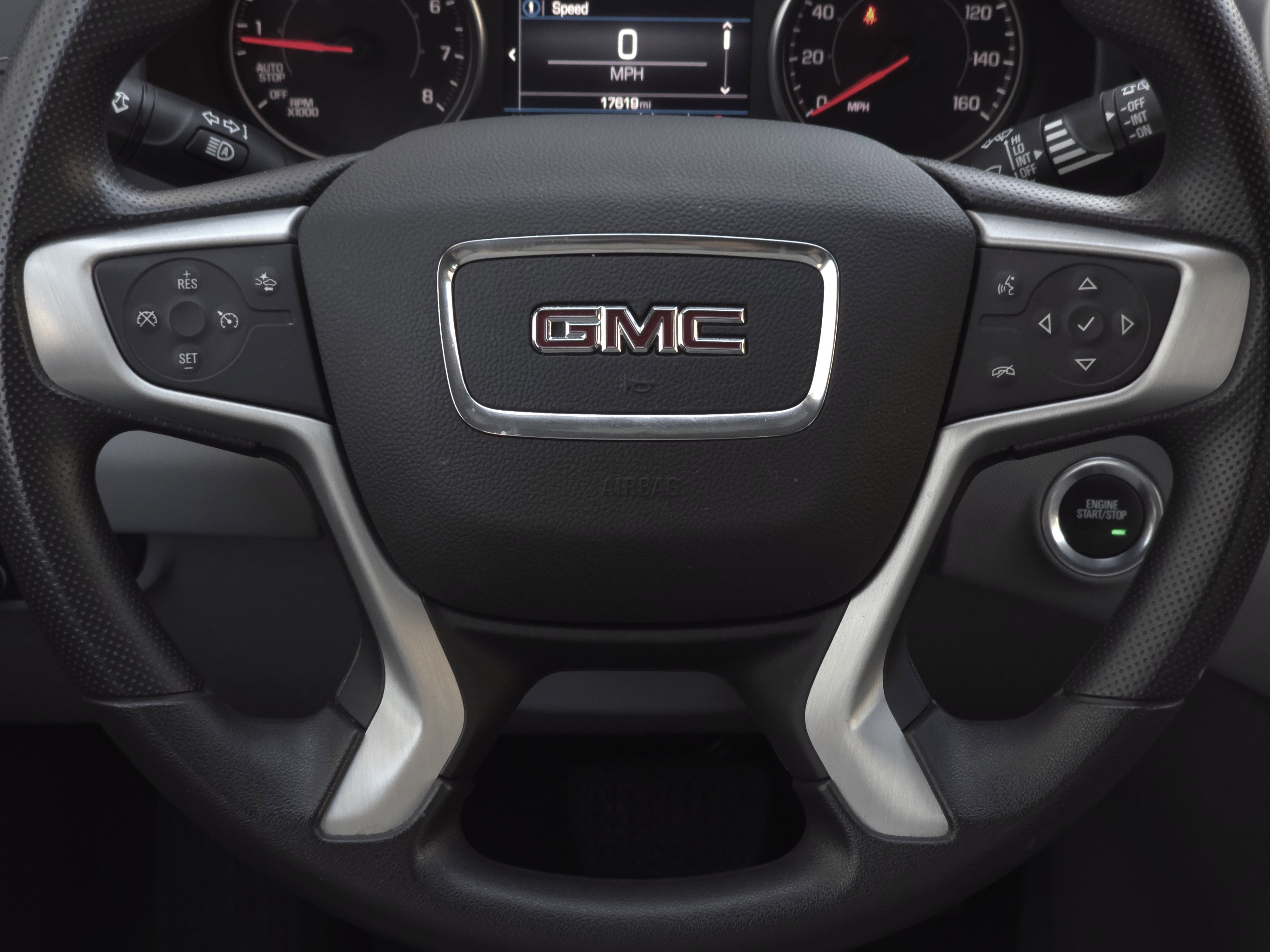 Used 2024 GMC Terrain SLE image 22