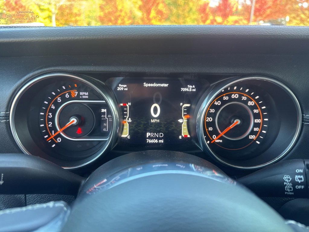 Used 2018 Jeep Wrangler Unlimited Sahara image 20