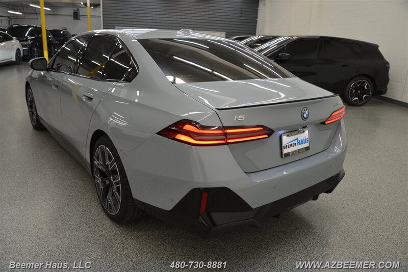 Used 2026 BMW i5 eDrive40 RWD image 10