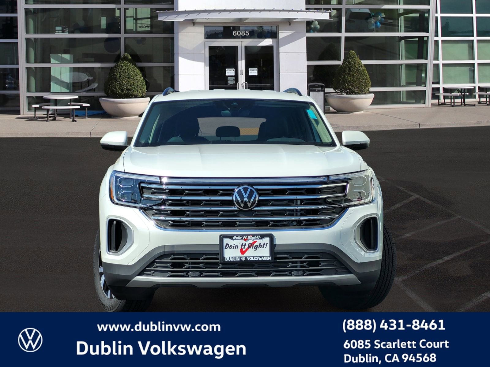 New 2026 Volkswagen Atlas SE image 2