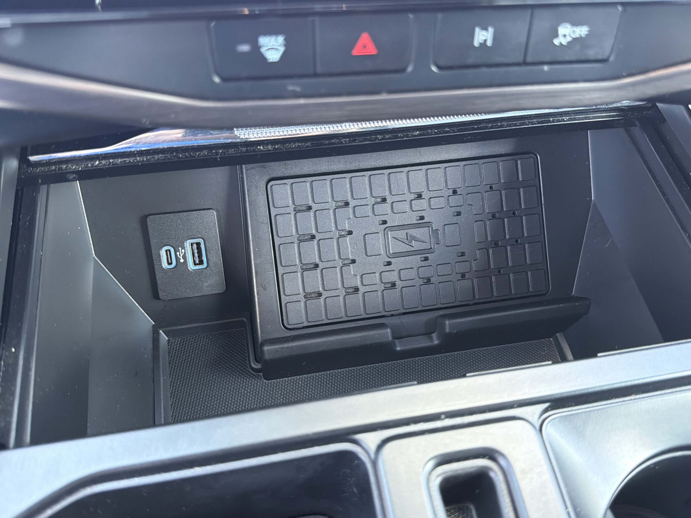 Used 2023 Ford F150 Lightning Lariat AWD/4WD image 16