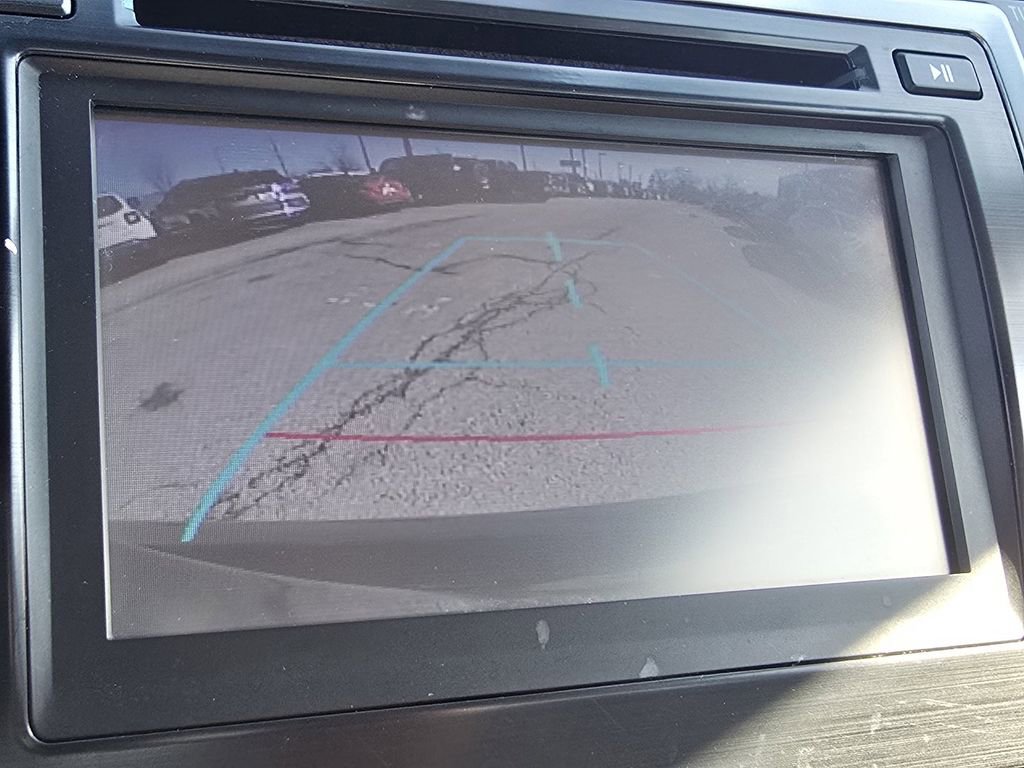 Used 2014 Toyota Camry LE image 26