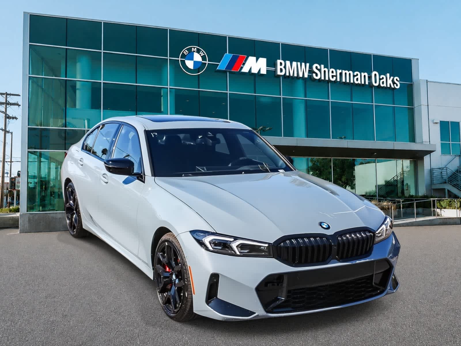New 2026 BMW 330i Sedan w/ M Sport Package RWD image 3