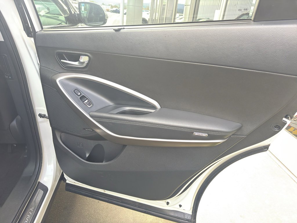 Used 2019 Hyundai Santa Fe XL image 18