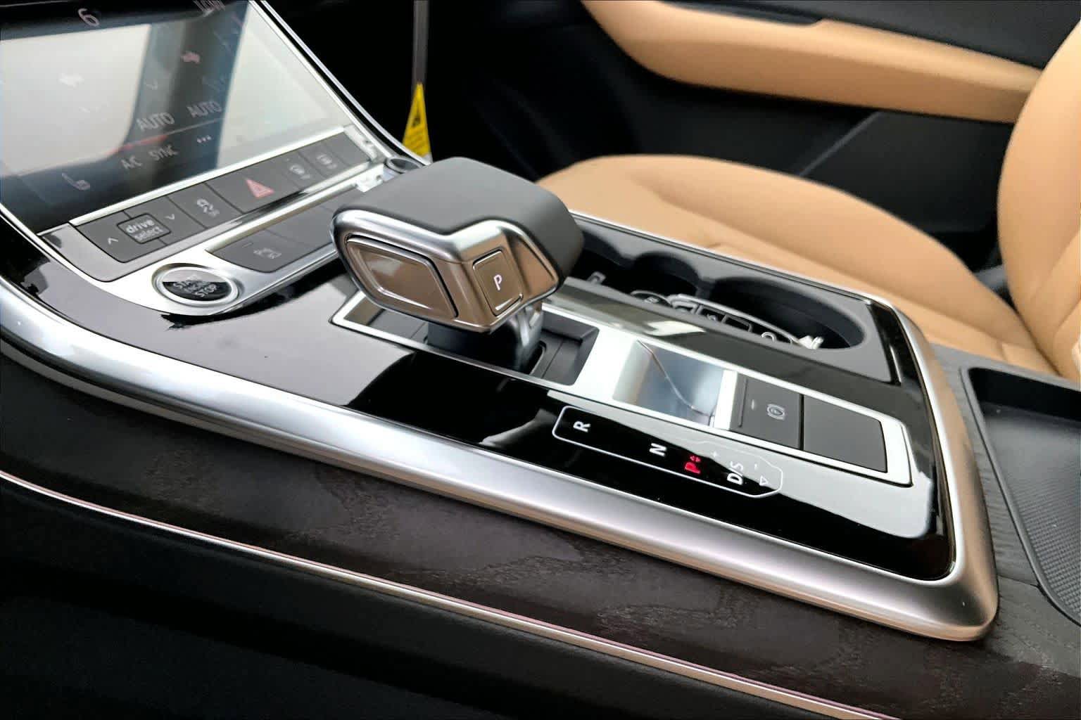 New 2026 Audi Q7 3.0T Premium AWD/4WD image 7