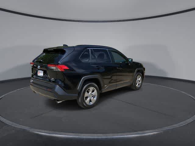 Certified 2024 Toyota RAV4 LE AWD/4WD image 8