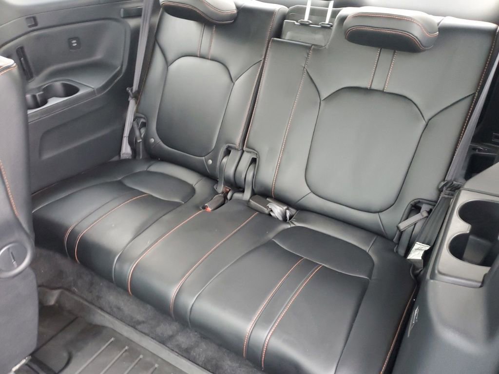 Used 2025 Honda Pilot TrailSport image 26