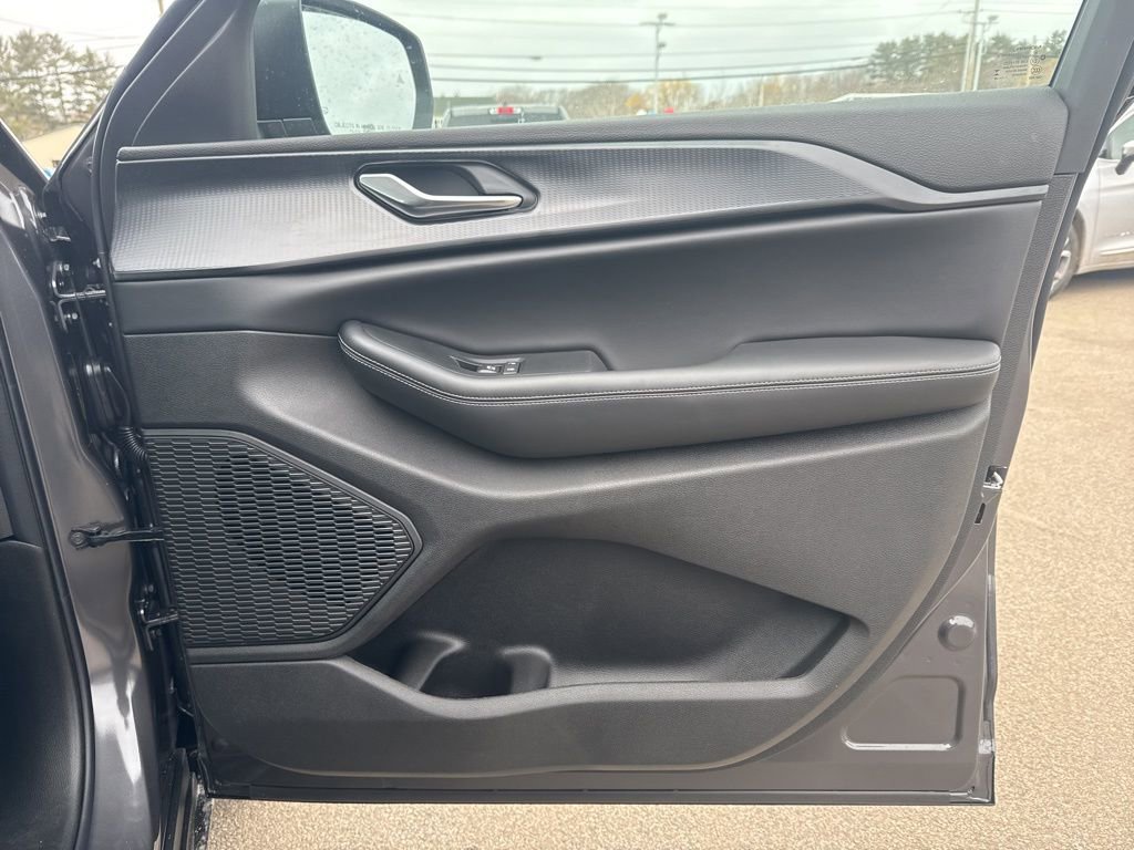 New 2026 Jeep Grand Cherokee Laredo image 29