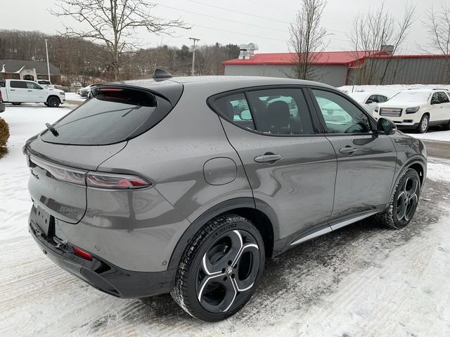 New 2026 Alfa Romeo Tonale w/ Active Assist Package AWD/4WD image 7
