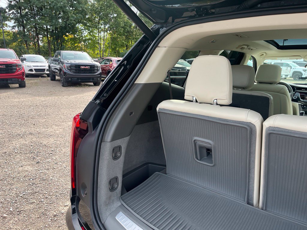 Used 2025 Cadillac XT6 Premium Luxury w/ LPO, Floor Liner Package AWD/4WD image 14