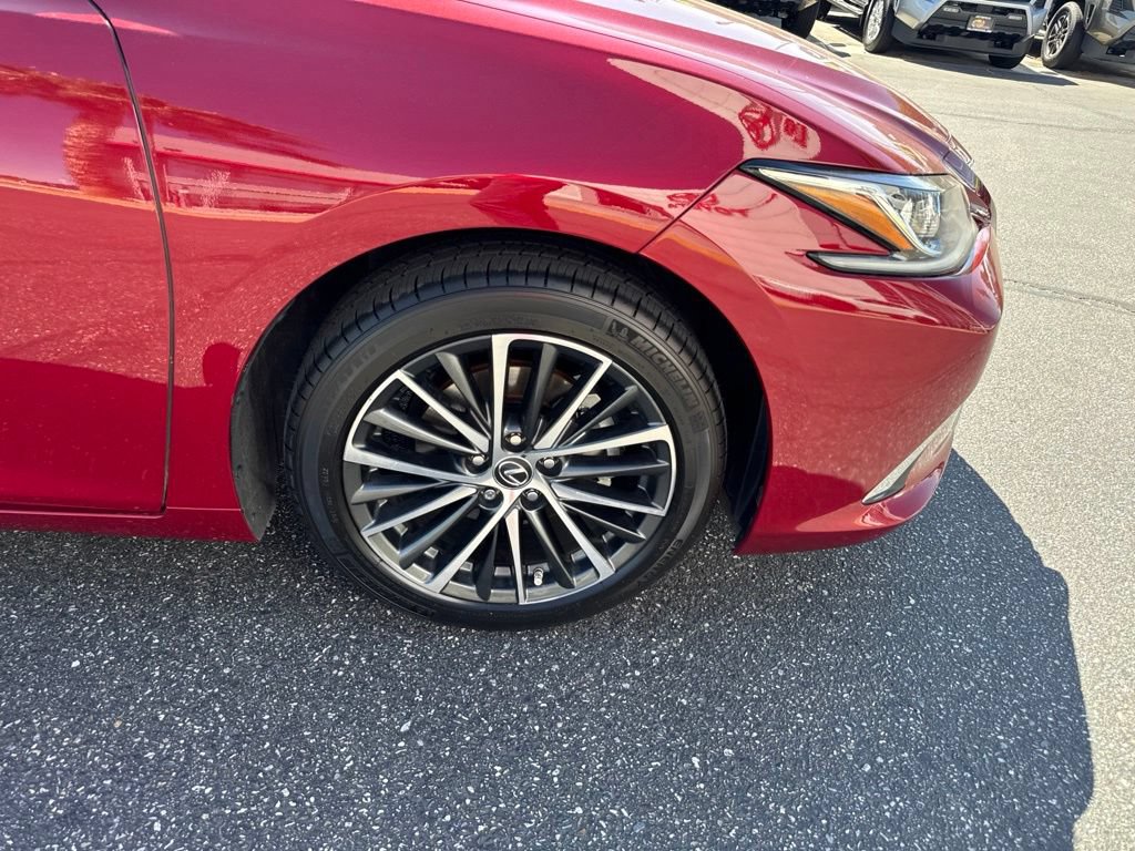 Used 2025 Lexus ES 350 w/ Premium Package FWD image 21