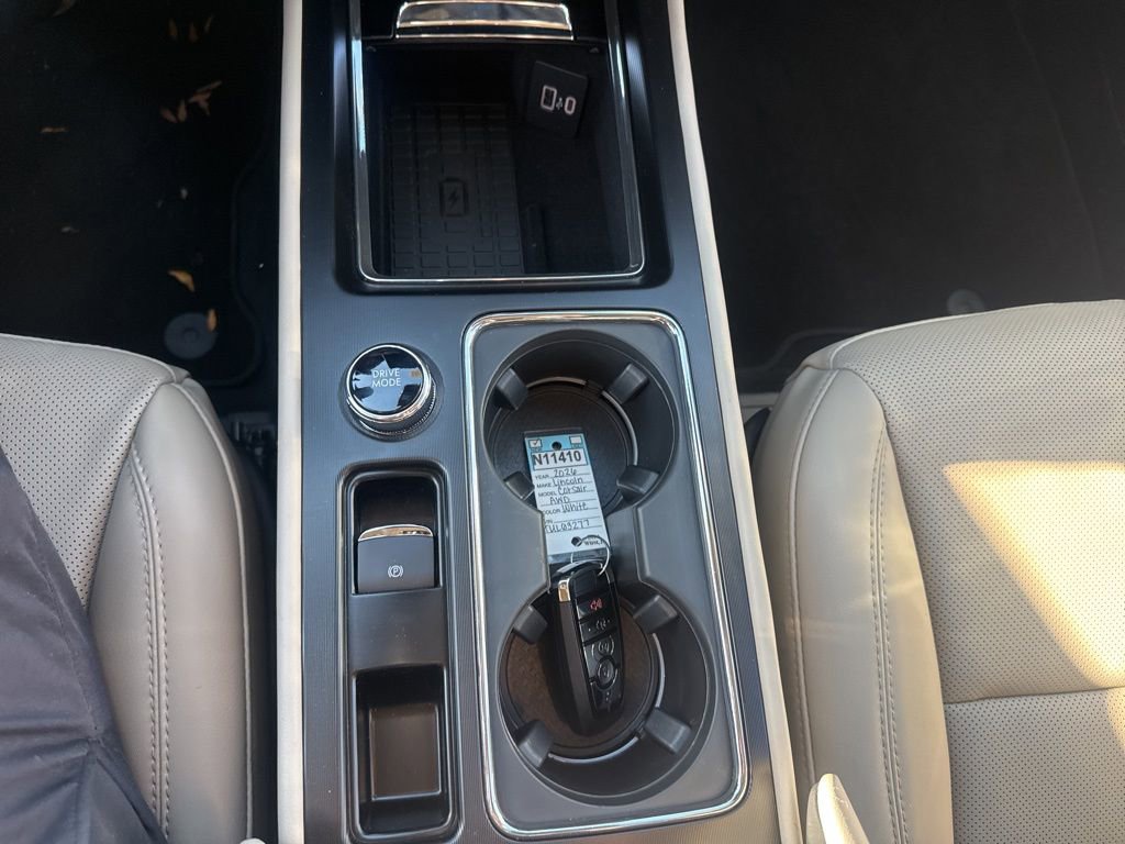 New 2026 Lincoln Corsair Premiere image 16