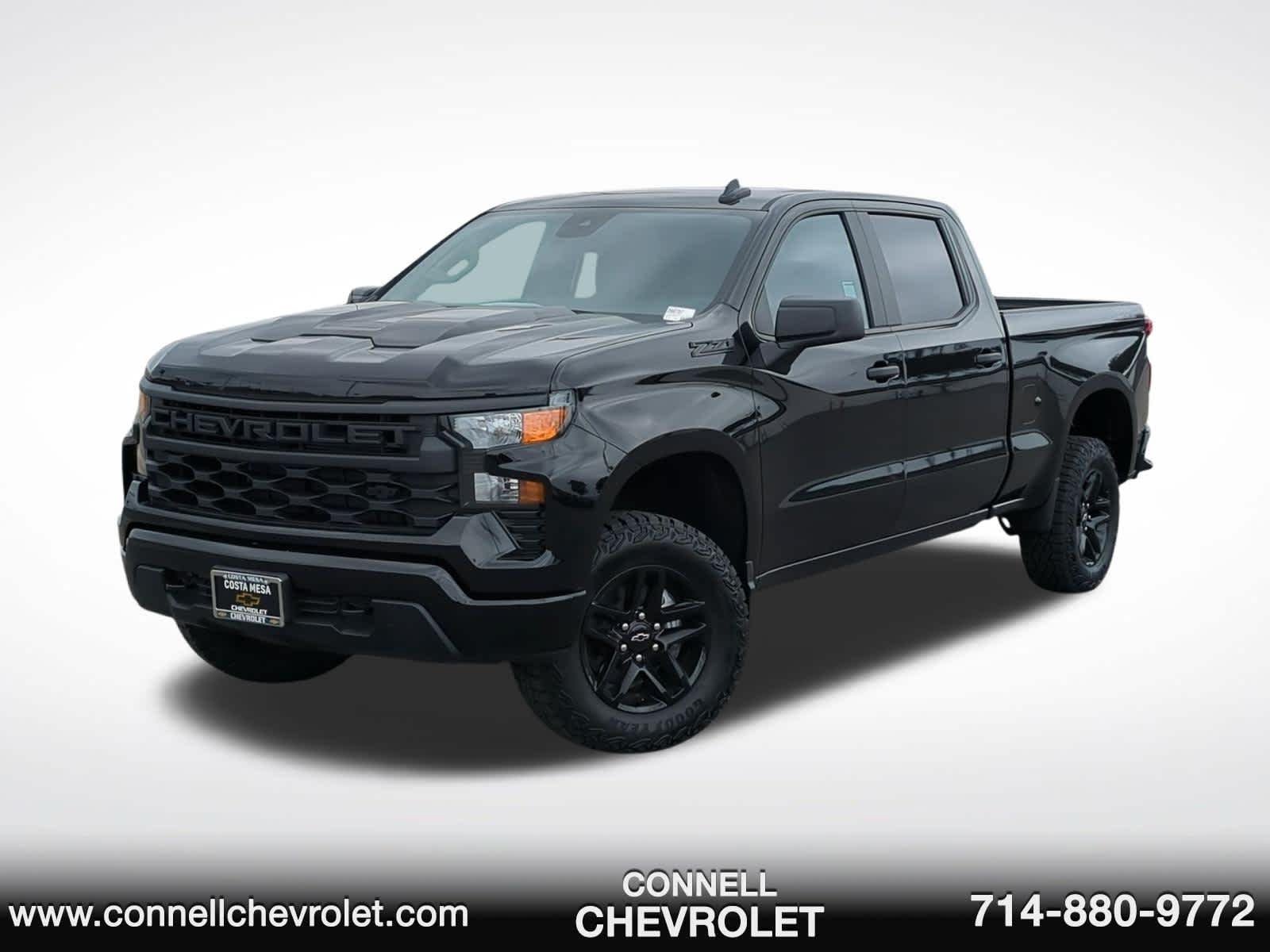 New 2026 Chevrolet Silverado 1500 Custom Trail Boss w/ Midnight Edition AWD/4WD image 1