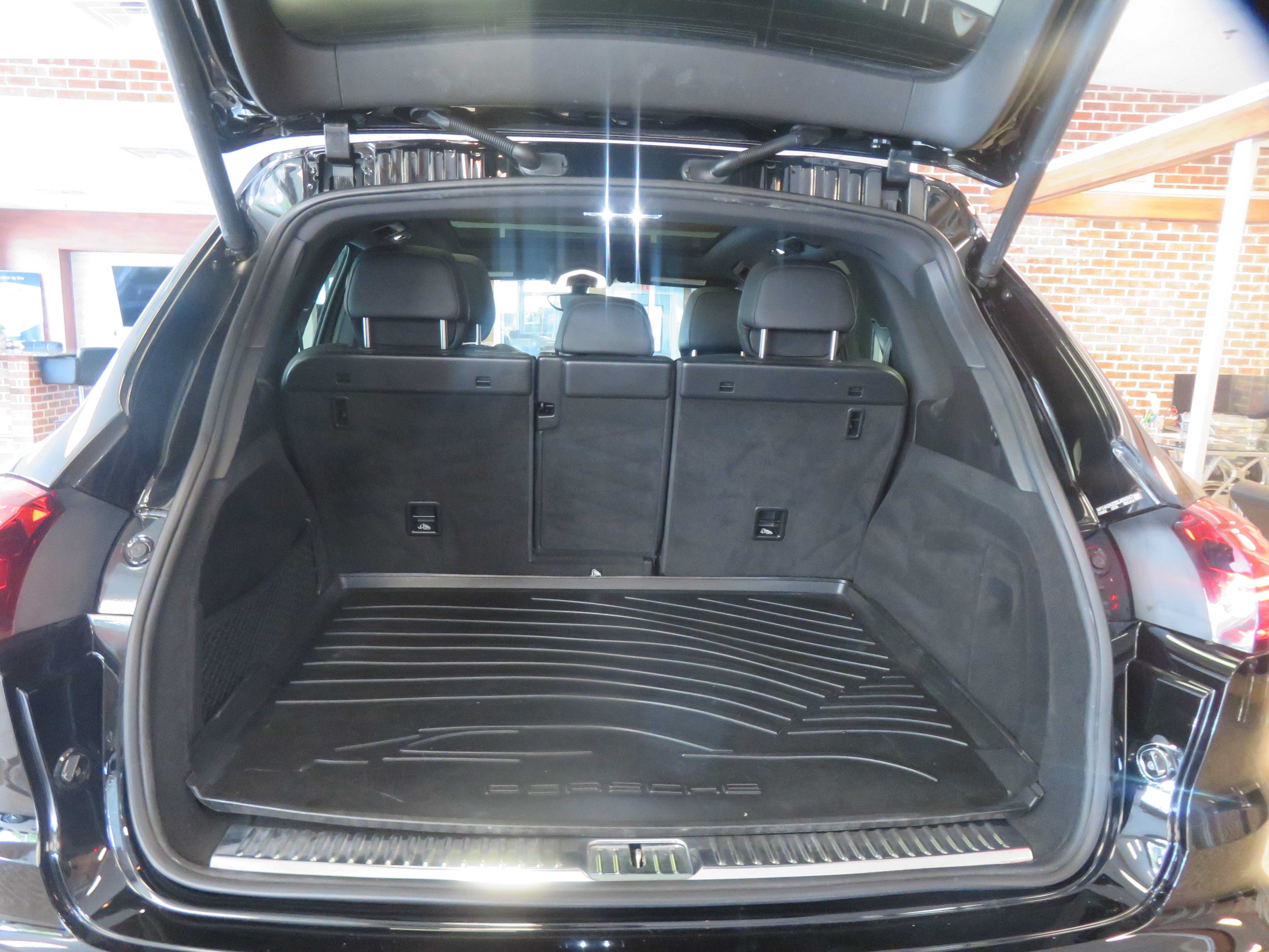 Used 2016 Porsche Cayenne AWD/4WD image 52
