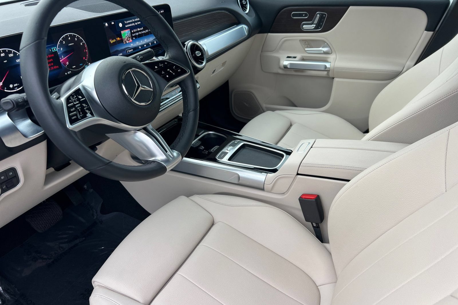 Certified 2026 Mercedes-Benz GLB 250 image 14