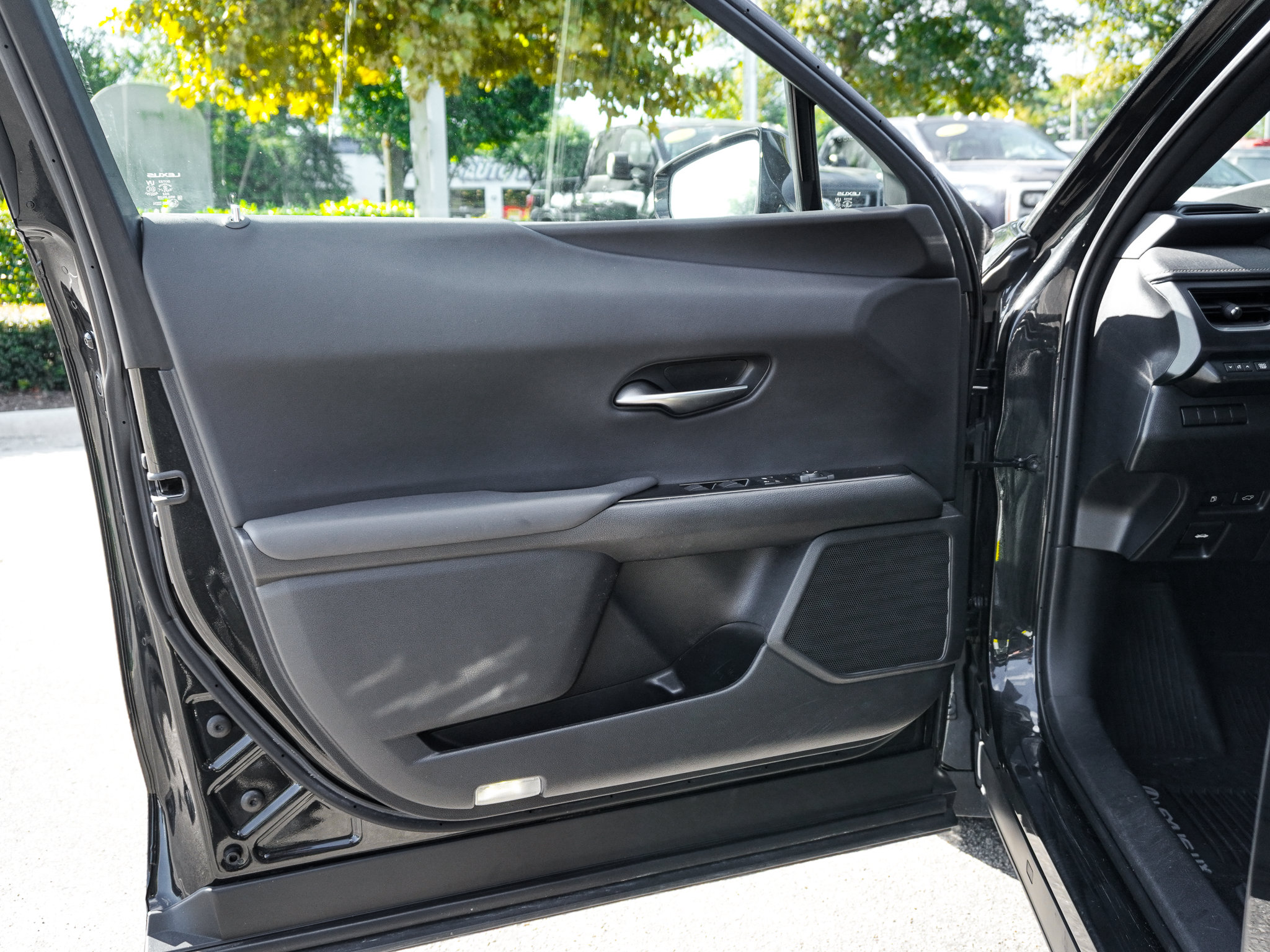 Used 2021 Lexus UX 250h w/ Premium Package AWD/4WD image 14