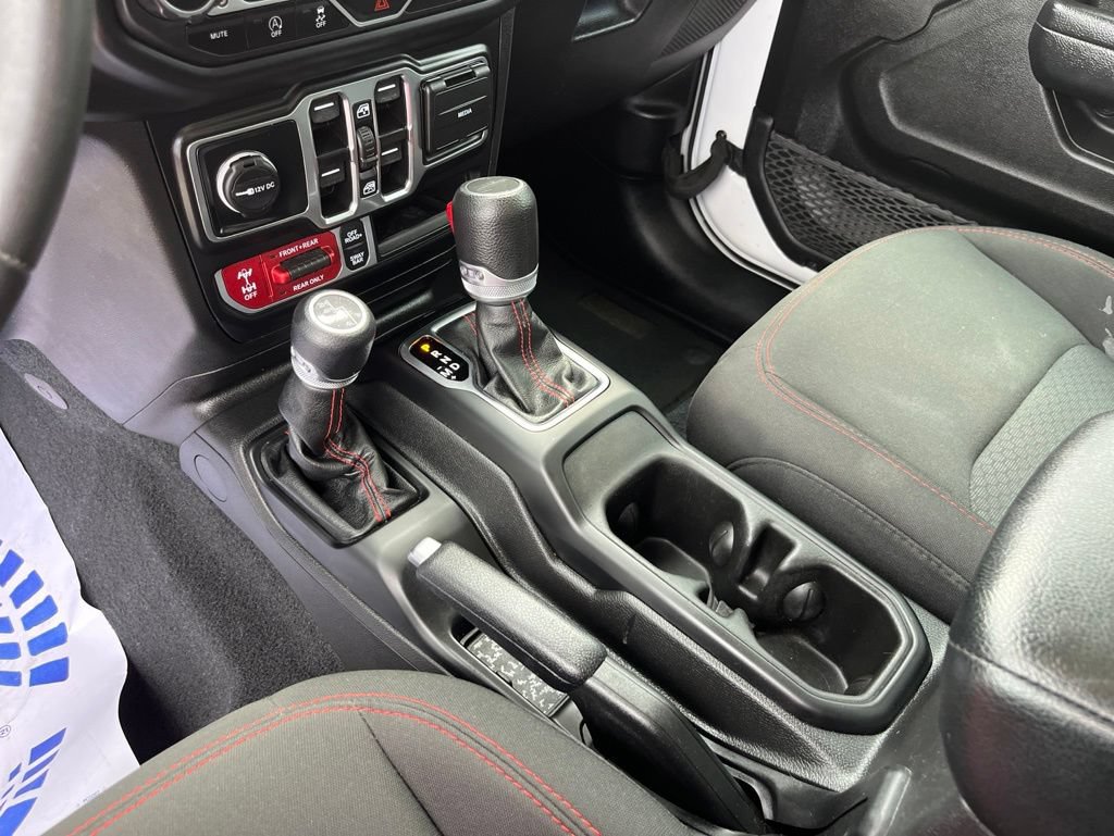 Used 2023 Jeep Gladiator Rubicon AWD/4WD image 12