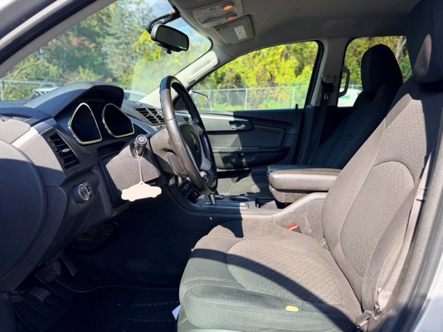 Used 2012 Chevrolet Traverse LT w/ LPO, 'HIT The Road' Package FWD image 6