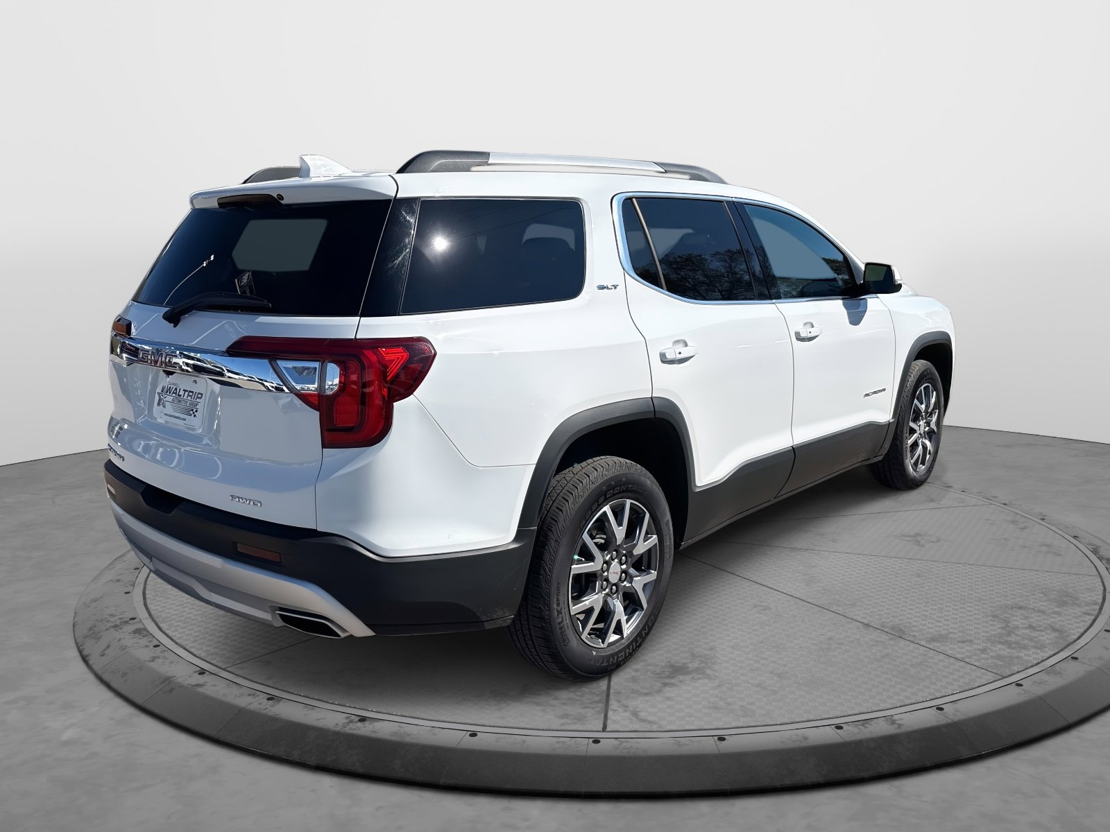 Certified 2023 GMC Acadia SLT image 8