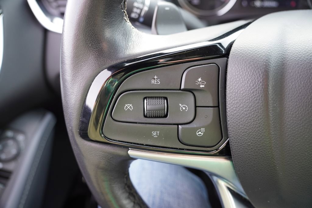 Certified 2023 Buick Enclave Essence w/ Experience Buick Package image 35