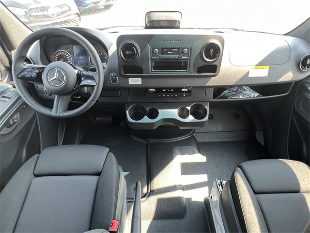 New 2025 Mercedes-Benz Sprinter 2500 image 4