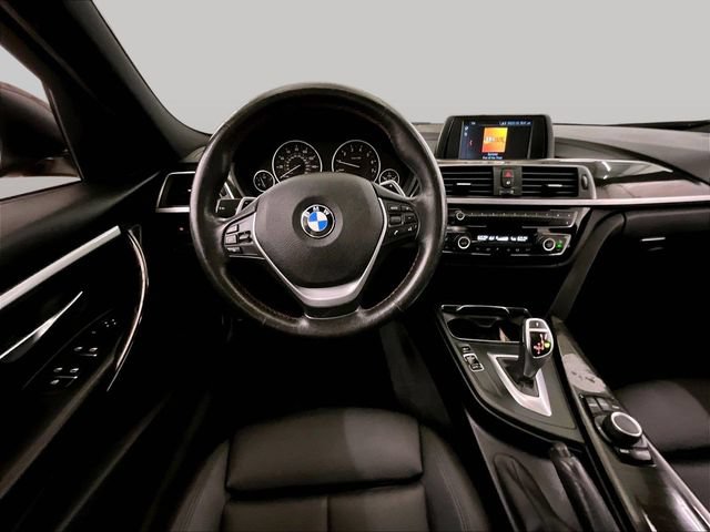Used 2018 BMW 330i xDrive Sedan AWD/4WD image 6