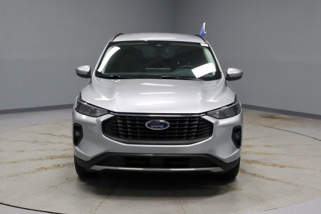 Certified 2023 Ford Escape SE w/ Class II Trailer Tow Package image 8