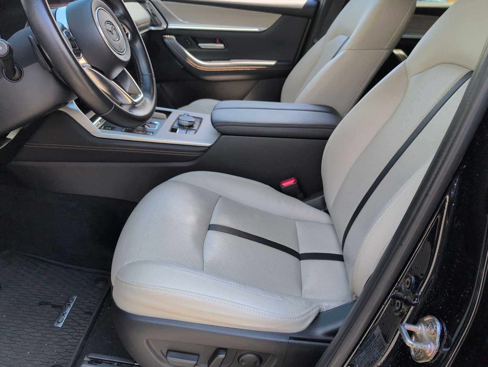Used 2024 MAZDA CX-90 Plug-In Hybrid w/ Premium Pkg AWD/4WD image 16