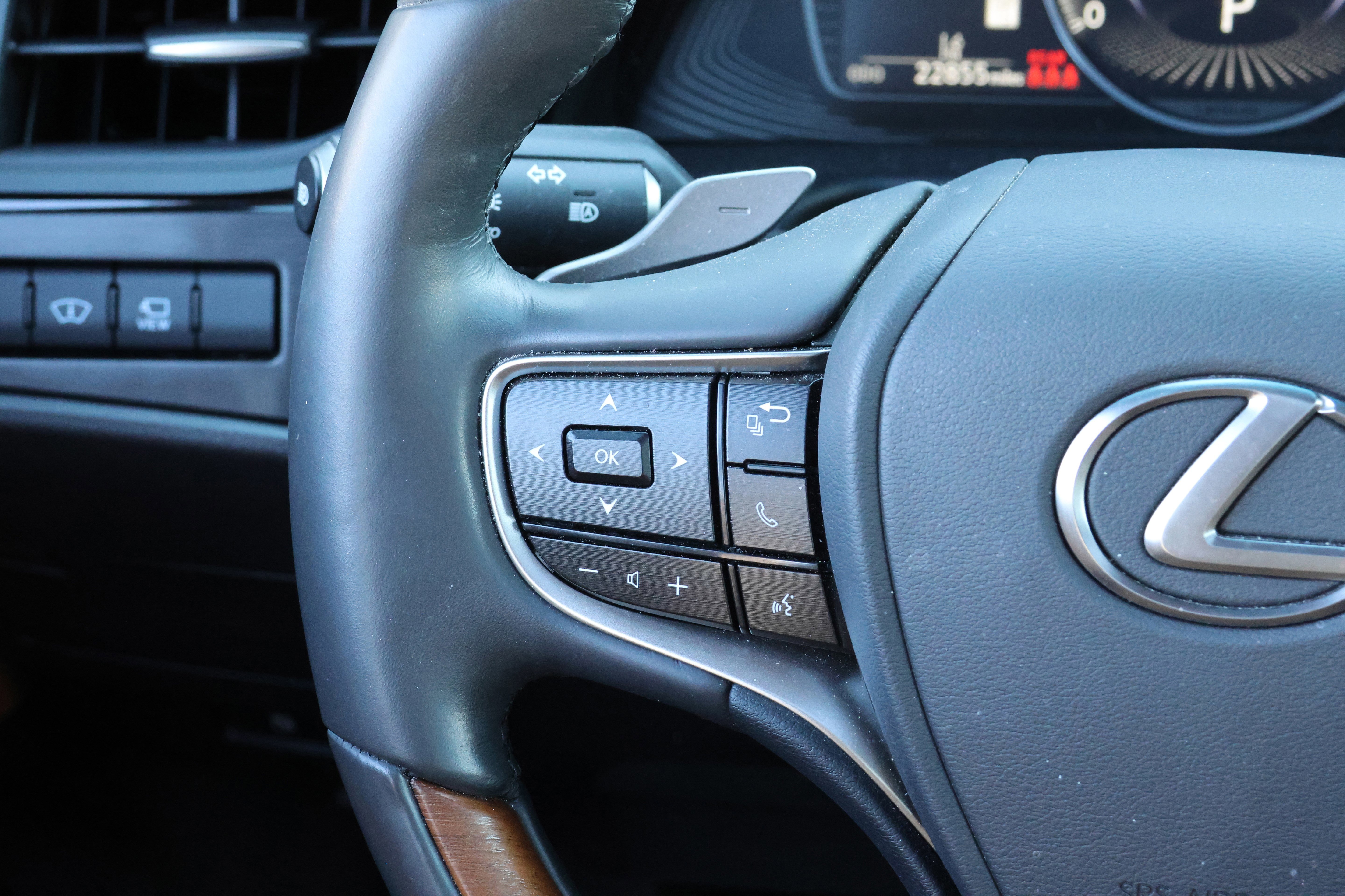 Certified 2024 Lexus ES 350 Ultra Luxury image 19