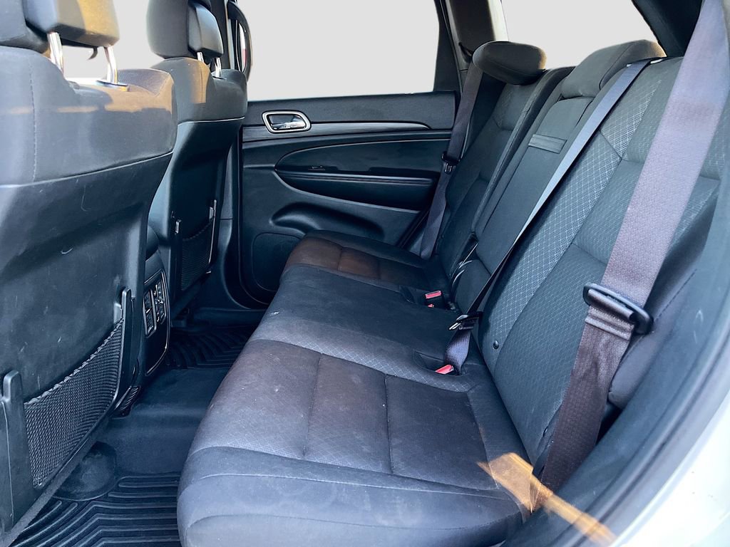 Used 2020 Jeep Grand Cherokee Laredo image 22