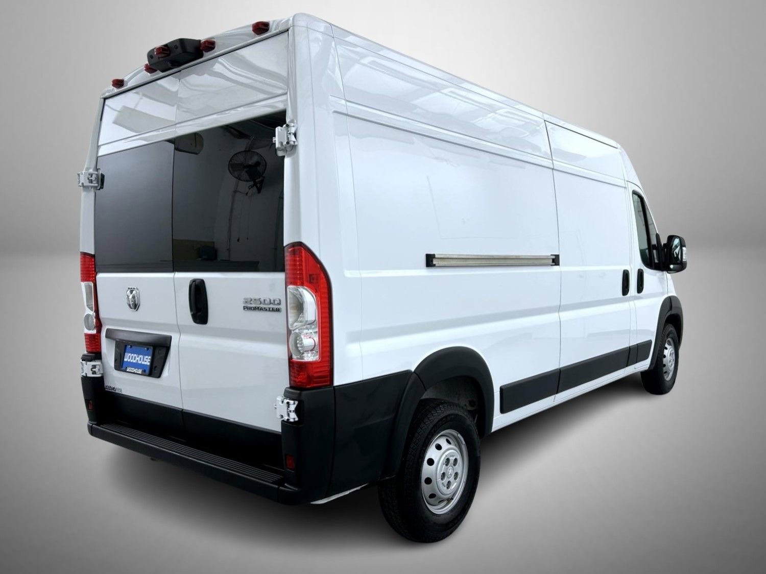 Used 2023 RAM ProMaster 2500 FWD image 5