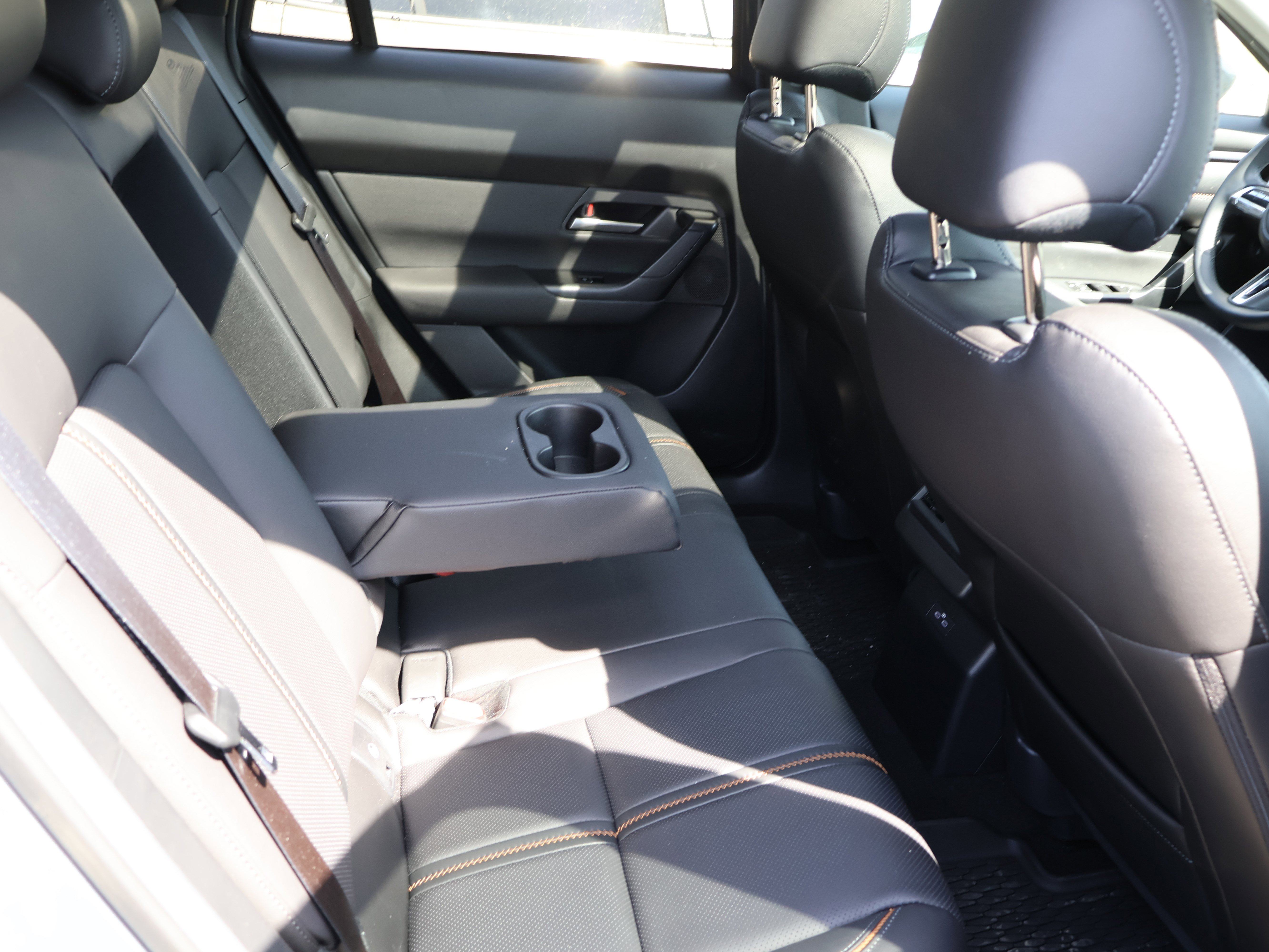 Certified 2025 MAZDA CX-50 AWD 2.5 Hybrid w/ Weather Package image 10